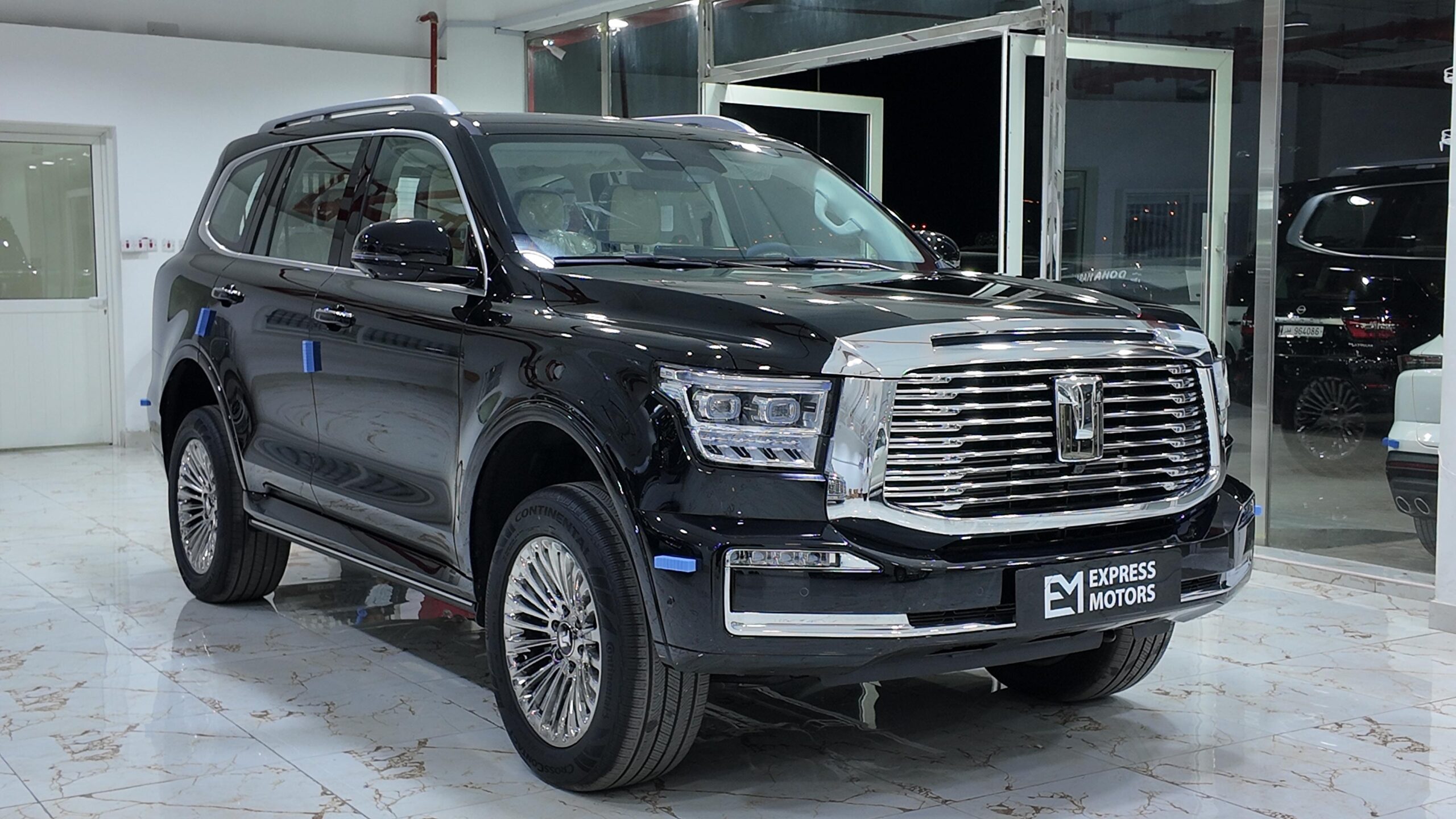 TANK-BLAK-scaled الرئيسية